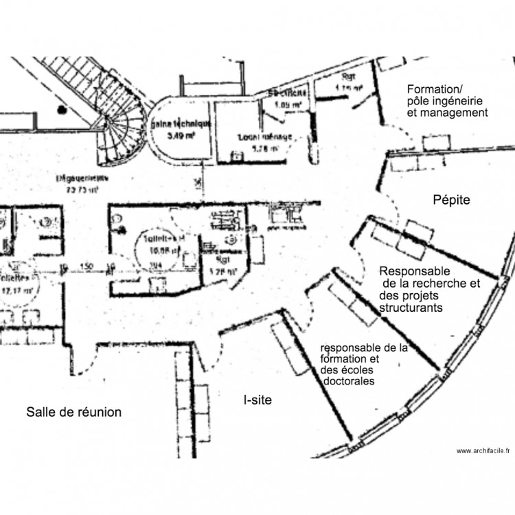 R 0. Plan de 0 pièce et 0 m2