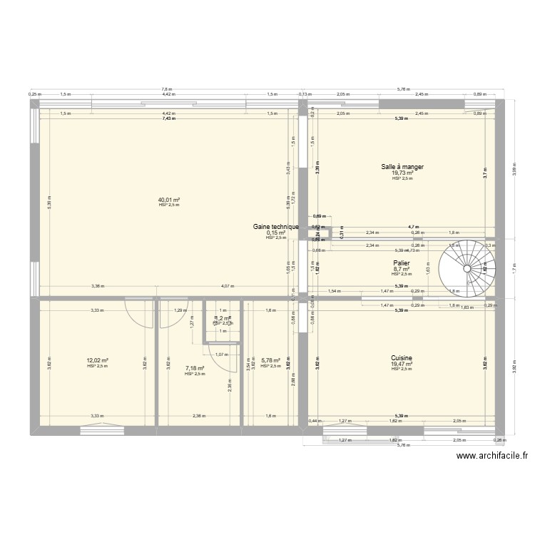 Plein pieds. Plan de 19 pièces et 156 m2