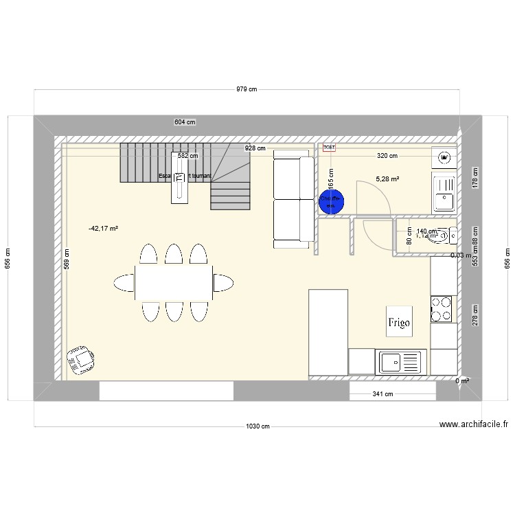 grange RDC. Plan de 5 pièces et 7 m2