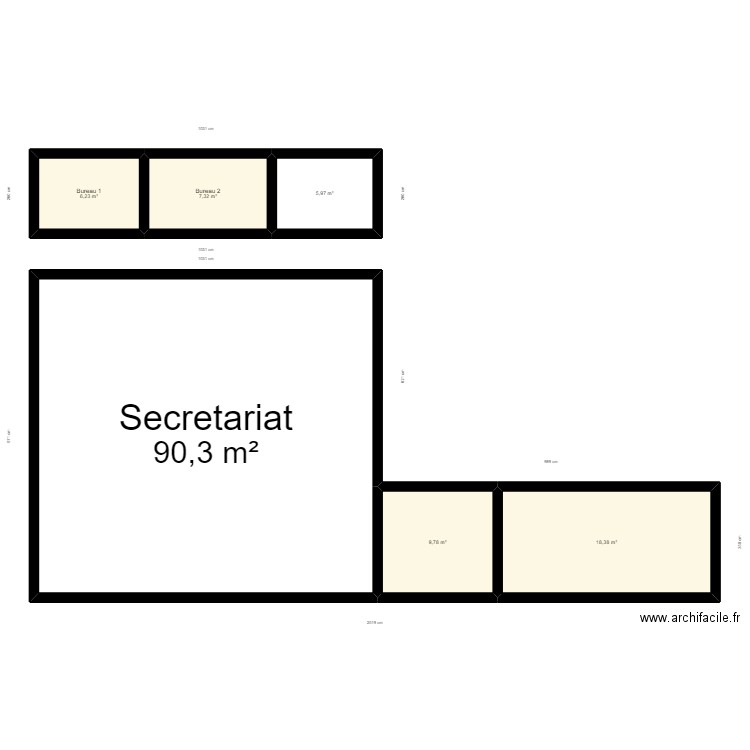 Bureau-Maison. Plan de 6 pièces et 138 m2