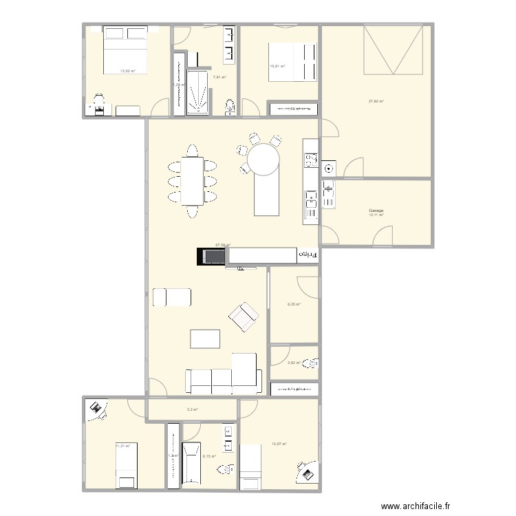 maison 5 bis. Plan de 16 pièces et 186 m2