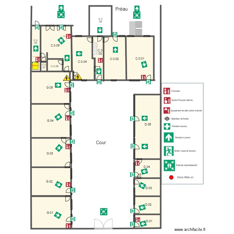 St Jos Naast RDC. Plan de 12 pièces et 540 m2