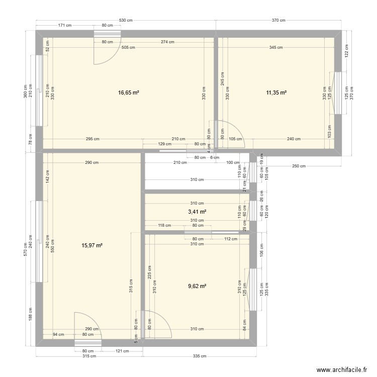 coté piscine. Plan de 5 pièces et 57 m2