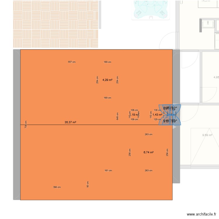 maison 2023. Plan de 15 pièces et 133 m2