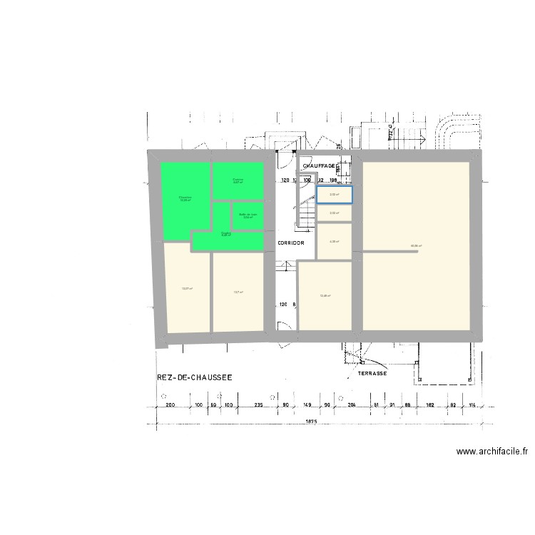 Grandcour V1. Plan de 11 pièces et 137 m2