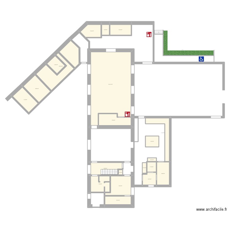 Salle du Verger. Plan de 21 pièces et 180 m2