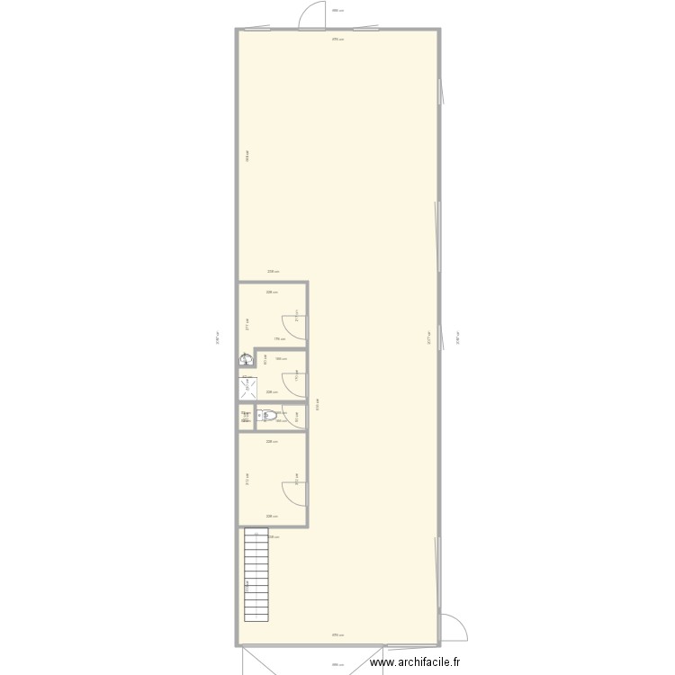 FINE local. Plan de 6 pièces et 138 m2
