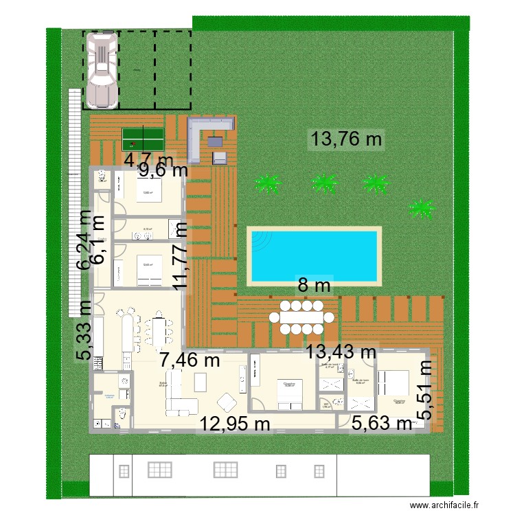Nosybe coupe. Plan de 13 pièces et 162 m2