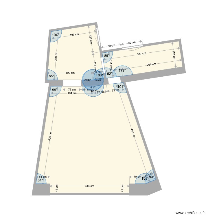 local com DASEL. Plan de 3 pièces et 28 m2