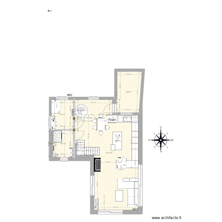 RDC isolation ok. Plan de 5 pièces et 78 m2