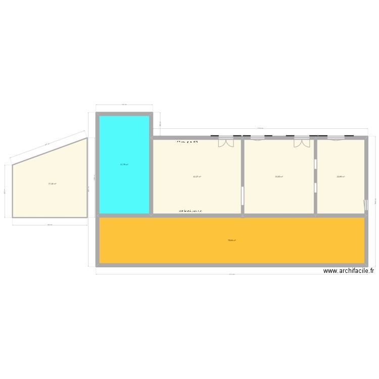 4459. Plan de 6 pièces et 241 m2