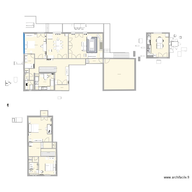  15 arbres. Plan de 25 pièces et 212 m2