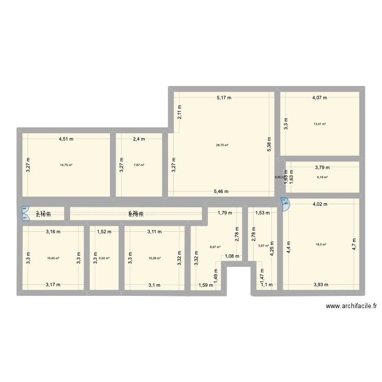 maison. Plan de 14 pièces et 136 m2