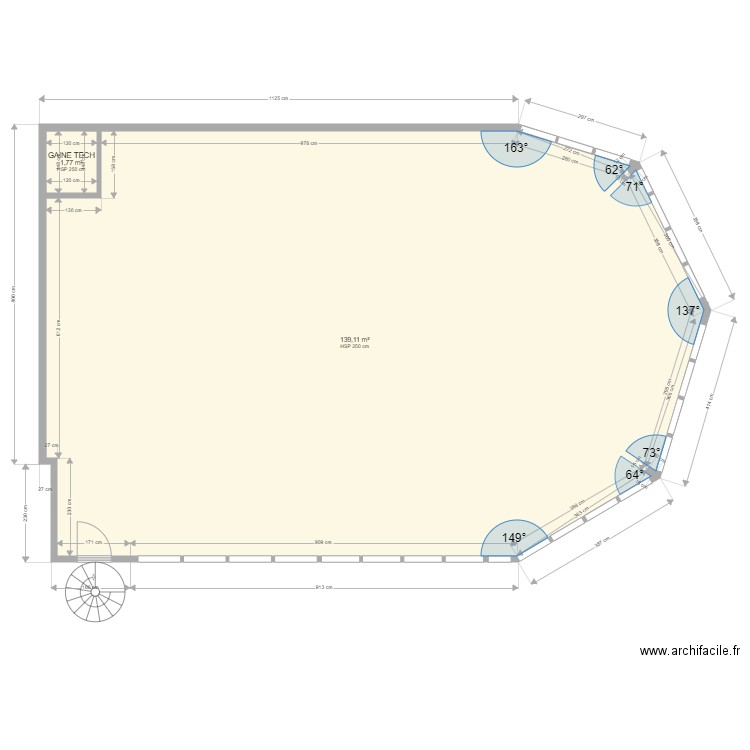 Bureau Agence Bleu Vif  Plateau nu. Plan de 0 pièce et 0 m2