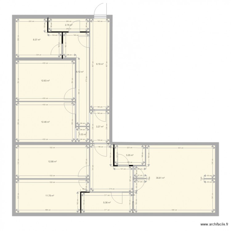 cloisons à casser. Plan de 0 pièce et 0 m2