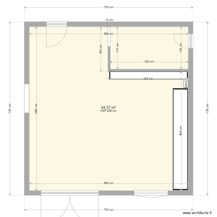 garage. Plan de 1 pièce et 44 m2