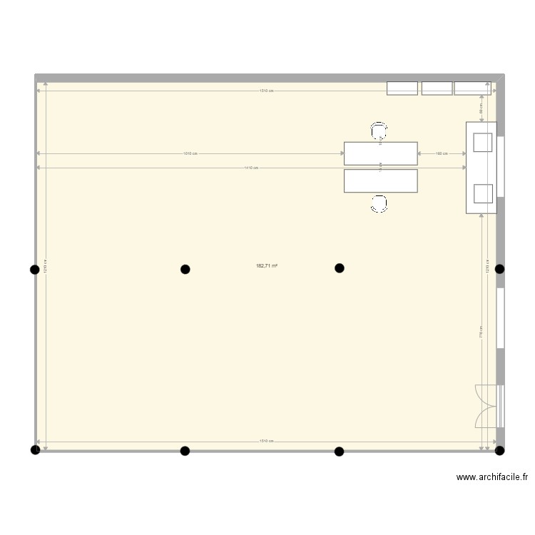 montage Euro2. Plan de 1 pièce et 183 m2