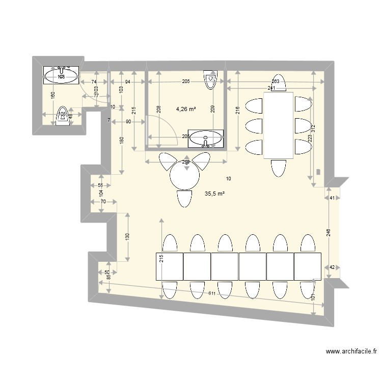 bazar nice salle. Plan de 2 pièces et 40 m2