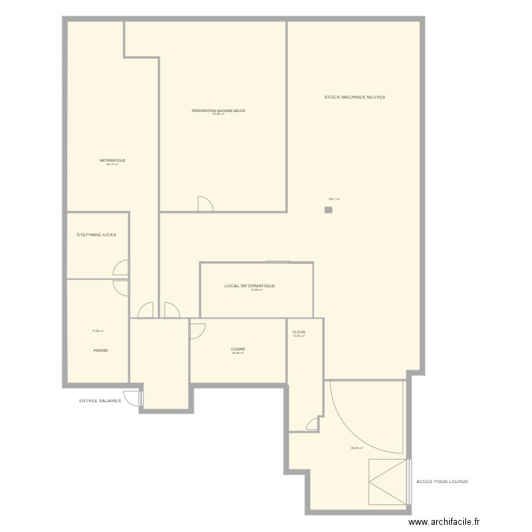 NANTERRE REZ DE CHAUSSEE. Plan de 0 pièce et 0 m2