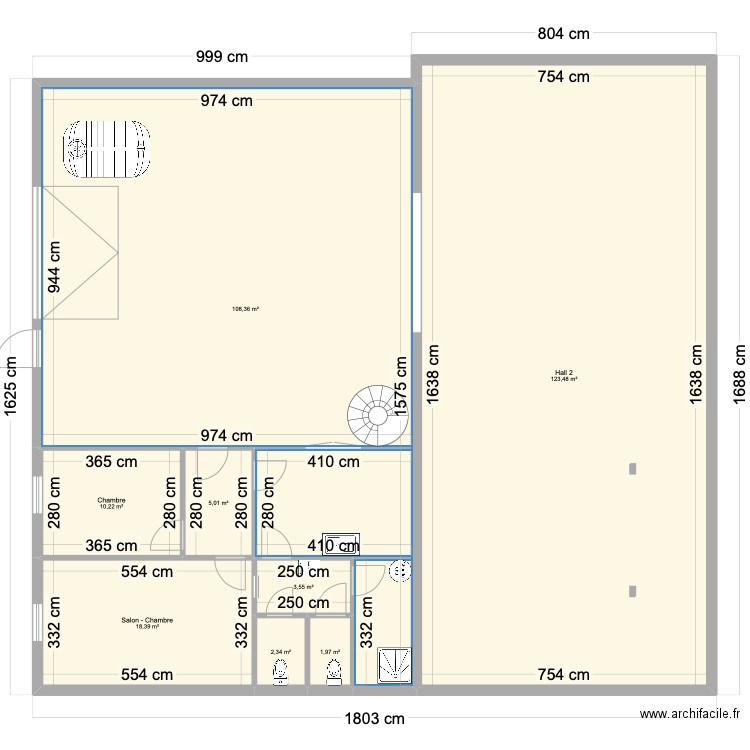 magasin dénaturé. Plan de 12 pièces et 541 m2