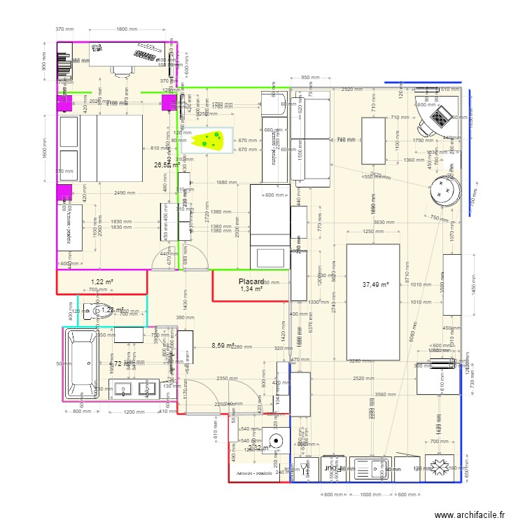 Douai 3. Plan de 8 pièces et 83 m2