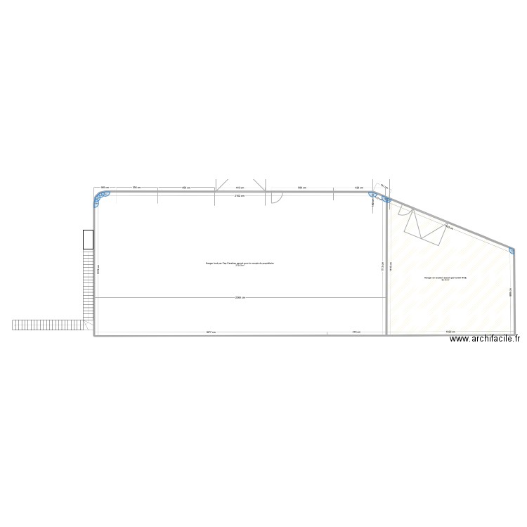 Hangar AD290. Plan de 6 pièces et 370 m2