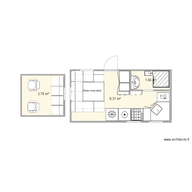 Cellule avec SDB sur le côté. Plan de 3 pièces et 15 m2