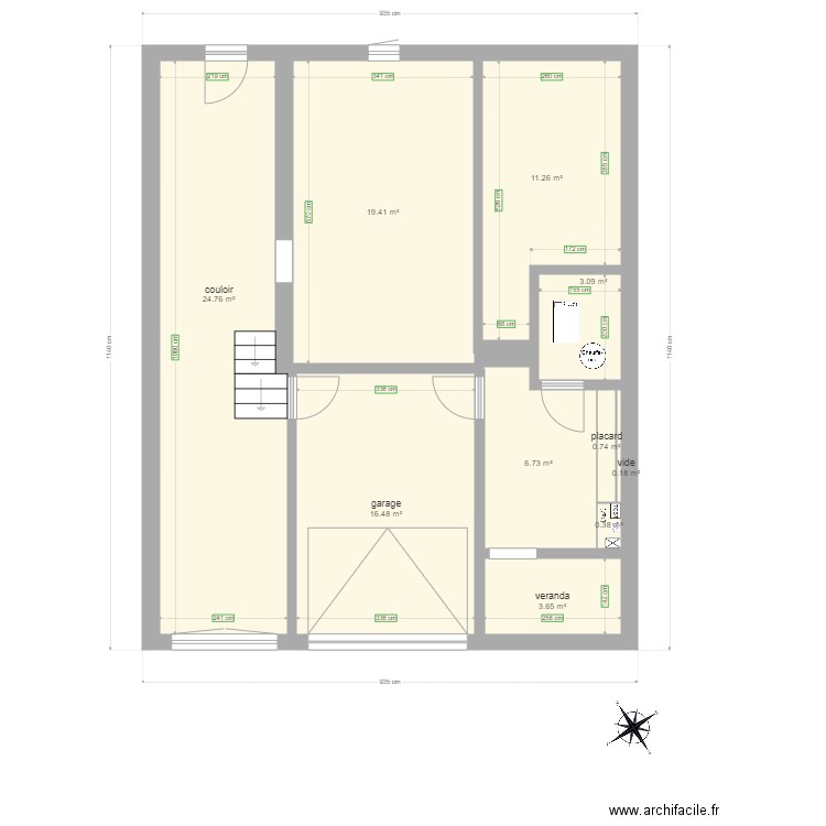 maison avant. Plan de 0 pièce et 0 m2