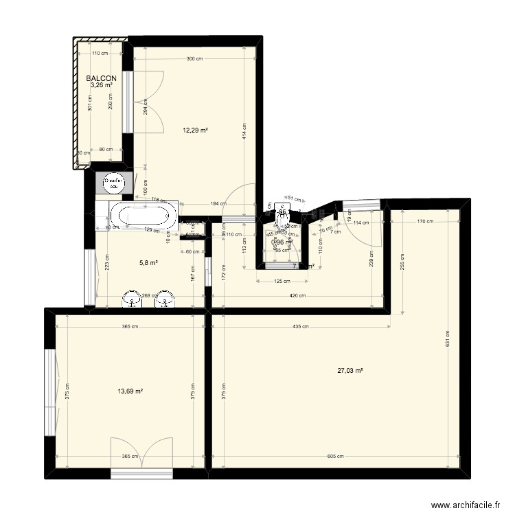 BI 11197. Plan de 9 pièces et 71 m2