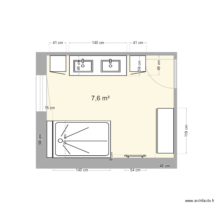 Salle de bain meublee. Plan de 1 pièce et 8 m2