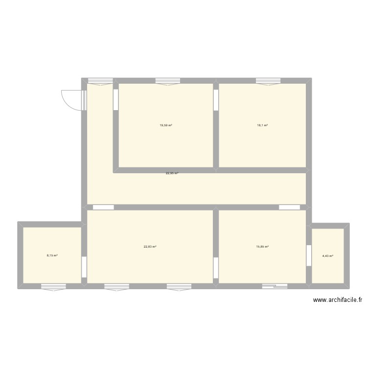 Corte. Plan de 7 pièces et 112 m2