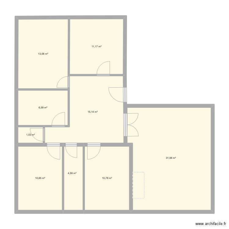 GAMA. Plan de 9 pièces et 105 m2