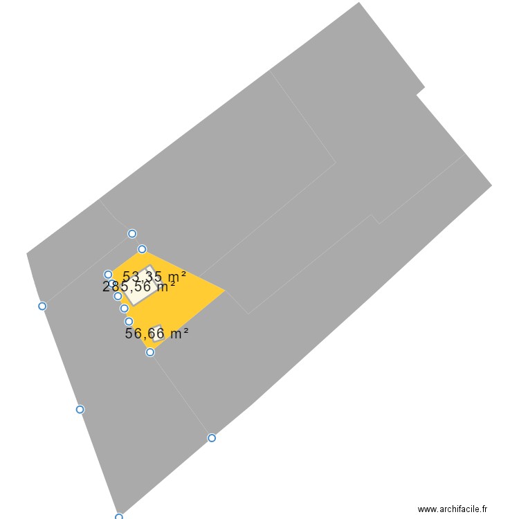 Plan de situation. Plan de 3 pièces et 396 m2