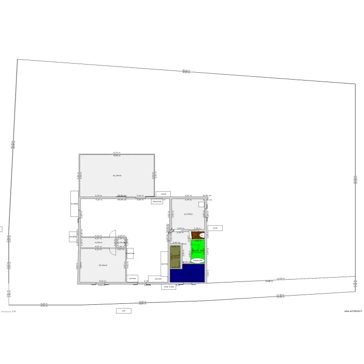 moutaine etage avec terrain  . Plan de 