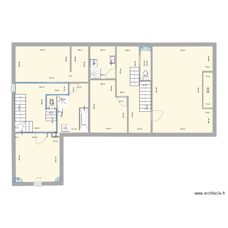 chaussenac etage vide. Plan de 11 pièces et 102 m2