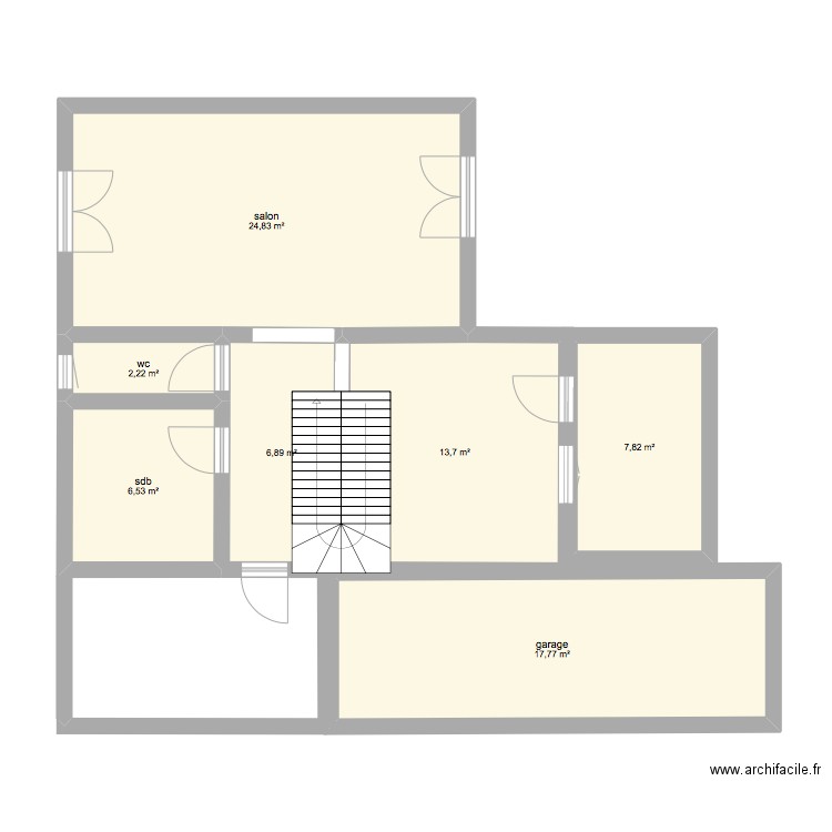 maison. Plan de 7 pièces et 80 m2