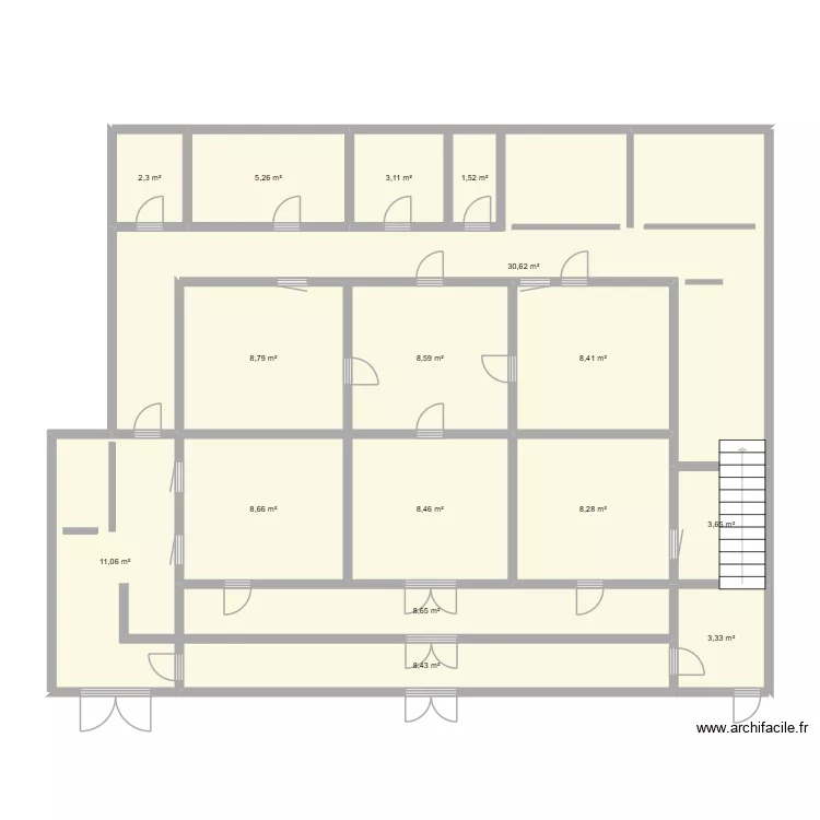 SPS. Plan de 16 Pièces et 129 m²