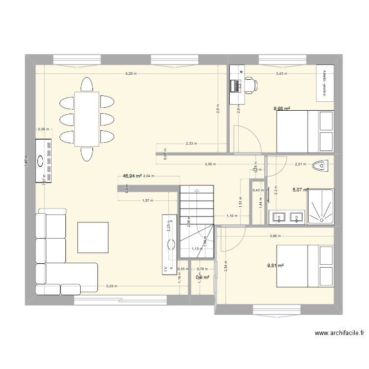 RDC. Plan de 6 pièces et 73 m2