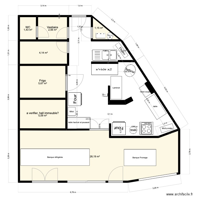 Tardy . Plan de 7 pièces et 48 m2