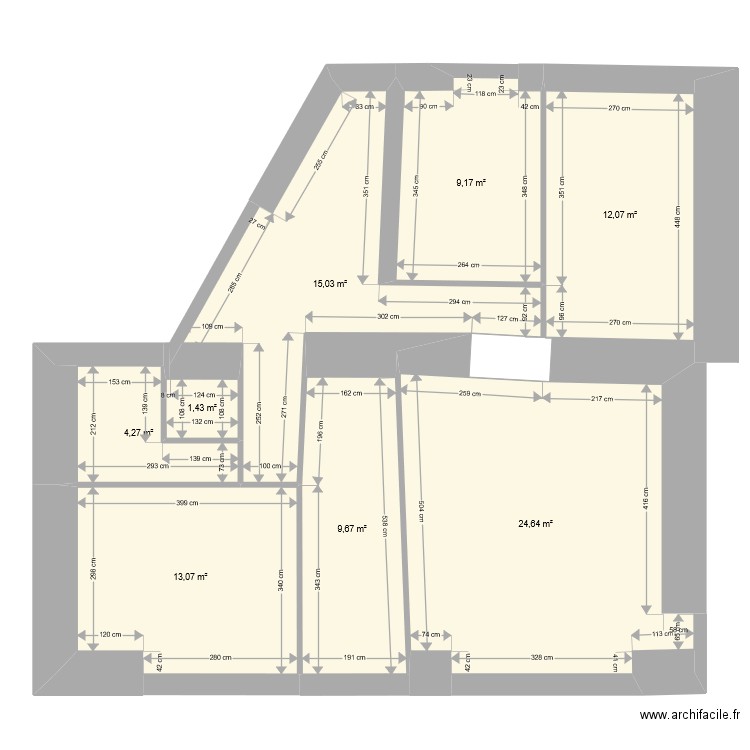 Dinan Final. Plan de 8 pièces et 89 m2