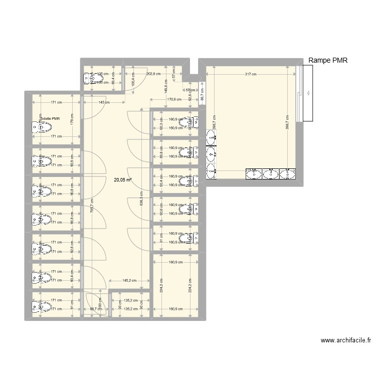 Caussanel - plan sanitaire coté piscine. Plan de 17 pièces et 58 m2