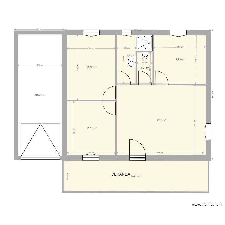 CEBBALLA. Plan de 8 pièces et 100 m2