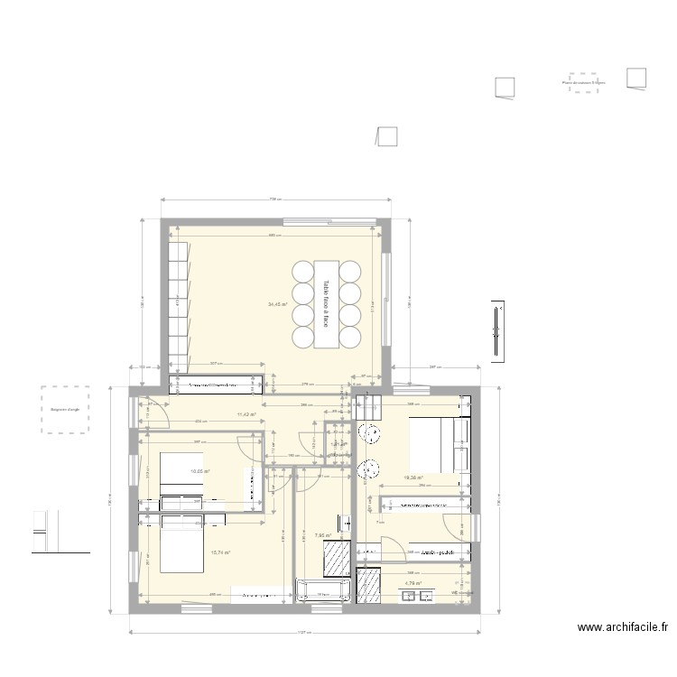 IDEE. Plan de 8 pièces et 105 m2