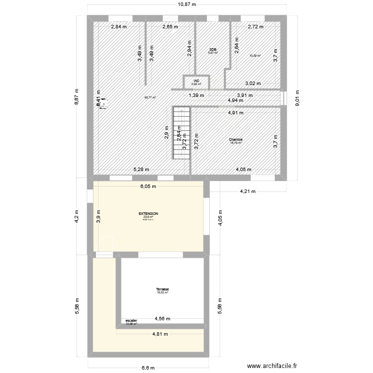 Maison. Plan de 6 pièces et 108 m2