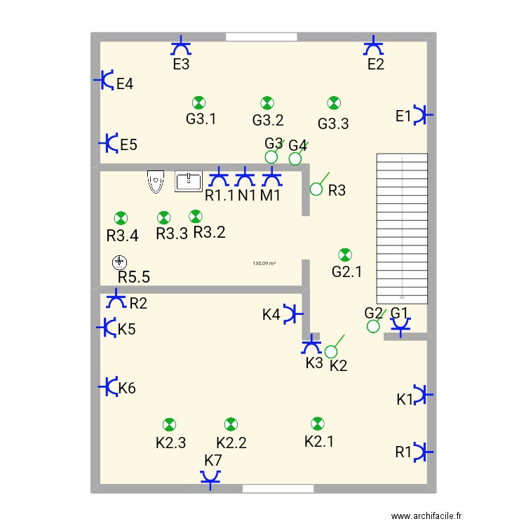 Grenier nouvelle maison. Plan de 1 pièce et 130 m2