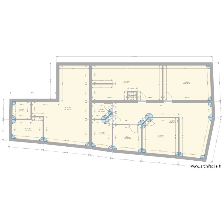 Centre Amaryllis. Plan de 11 pièces et 130 m2
