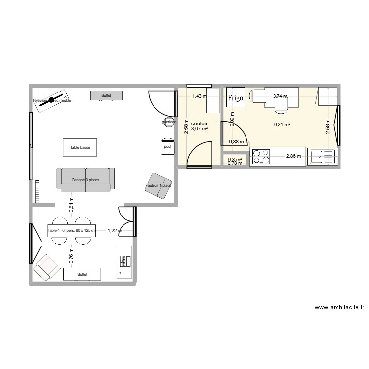 salon / couloir/cuisine. Plan de 3 pièces et 13 m2