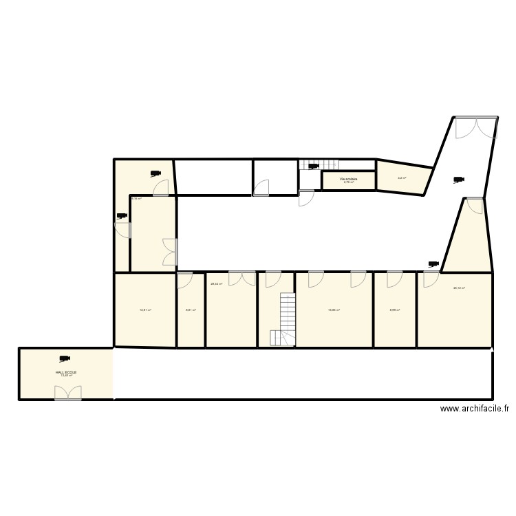plan rdc. Plan de 10 pièces et 125 m2