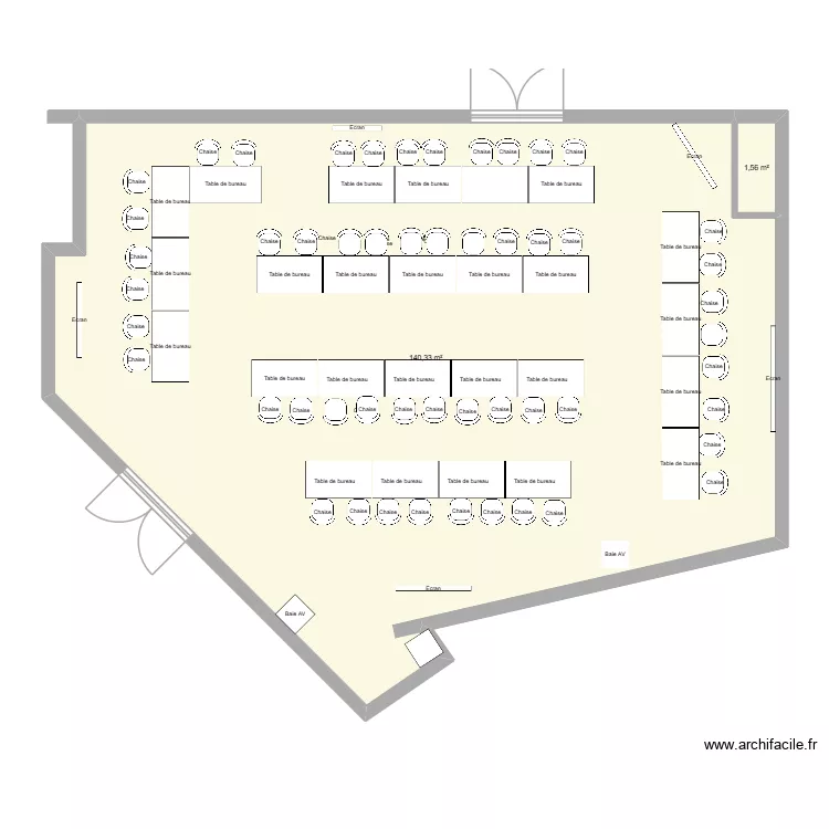 RC103 2026/CONF/040. Plan de 2  et 142 m²
