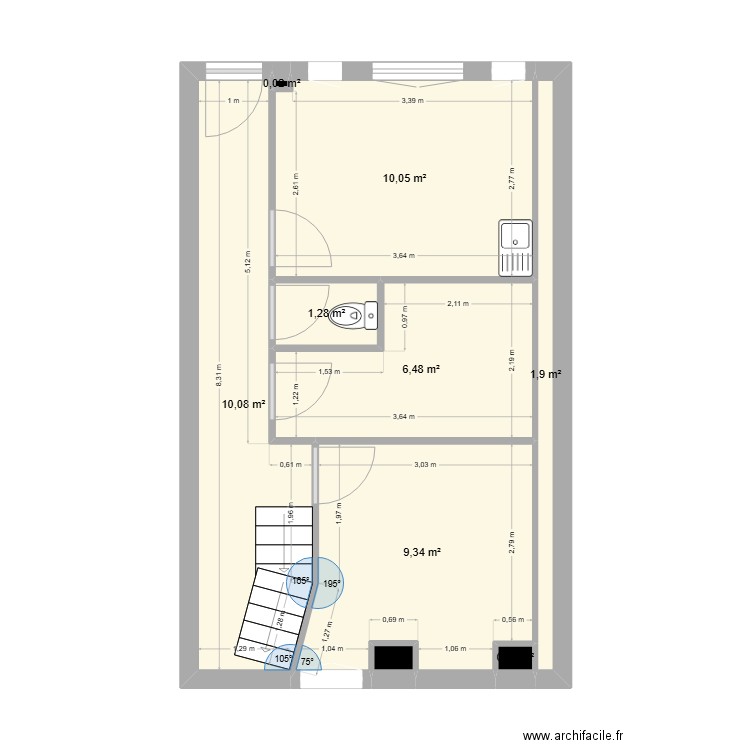 RDC actuel. Plan de 9 pièces et 40 m2